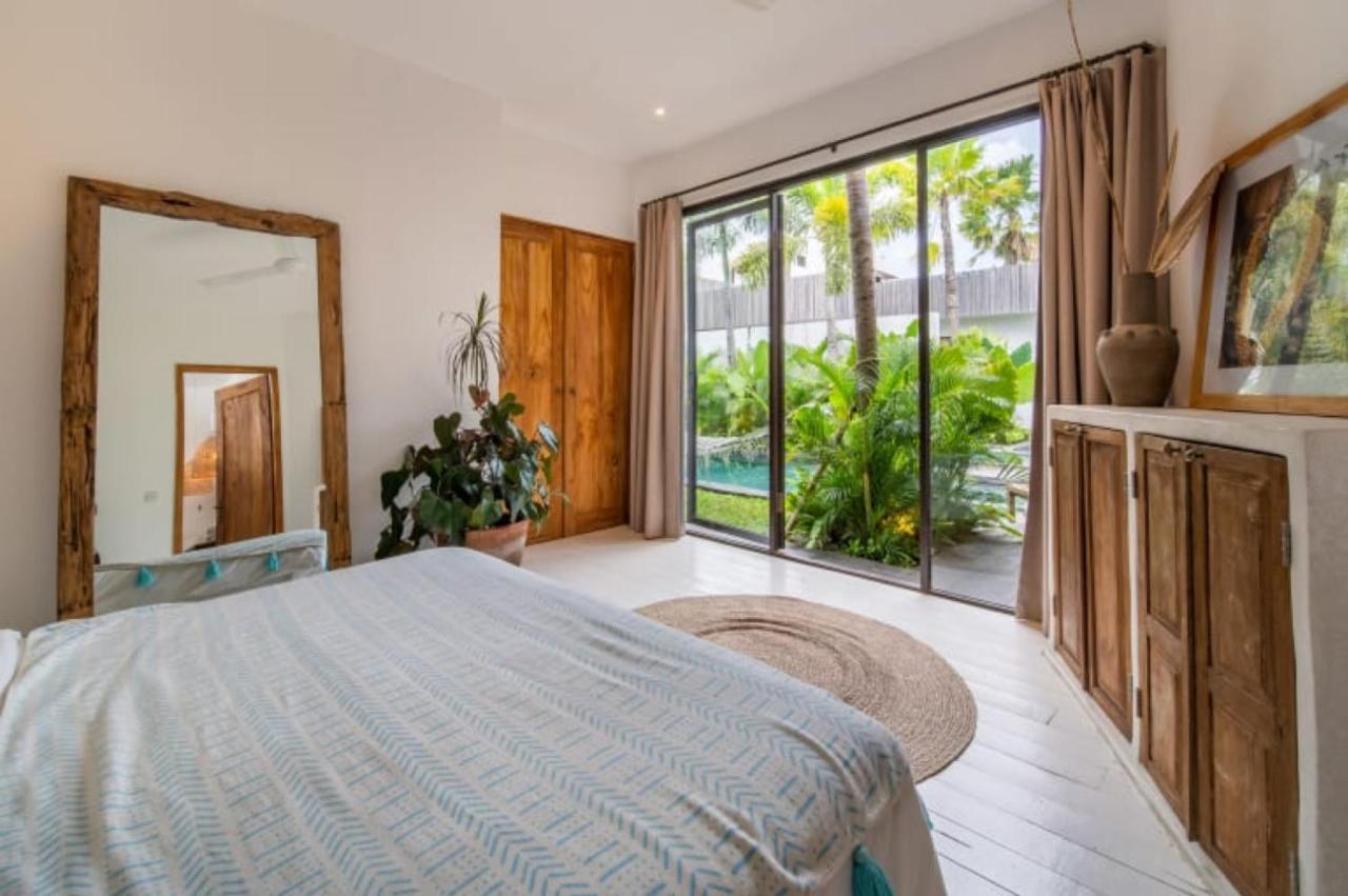 Villa Yogi Surf 2 Canggu Kültér fotó
